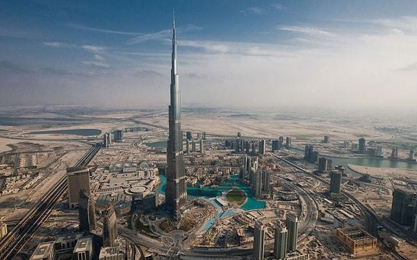 2. Dünyanın en yüksek binası Burj Khalifa, Dubai