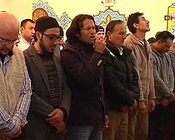 "Rockçı İmam" ABD'de Ezan Okudu