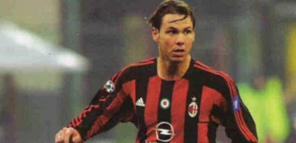 Sakatlığı nedeniyle 'En uzun süre oynamayan en pahalı futbolcu', Milan'a Real Madrid'den 11 milyon pounda gelen Fernando Redondo. İlk maçında 3. dakikada dizinden sakatlanan Redondo, yaklaşık 2,5 yıl sahalardan uzak kaldı. Redondo, 2.74 milyon pound, ev ve arabayı Milan'a geri vermek istedi, ancak kulüp bu teklifi geri çevirdi.