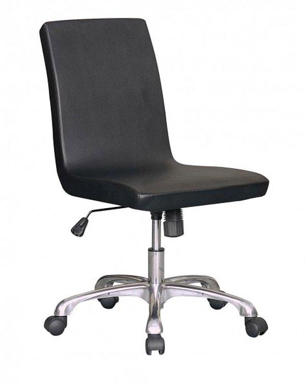 3. Yetiştirmek üzere alınan tasarımcı sandalyesi