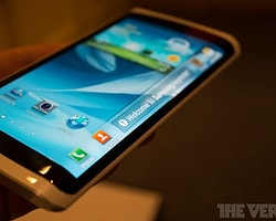 Samsung Galaxy S6'Da Ve Note 5'Te Bükülebilir Ekran Mı Kullanacak?