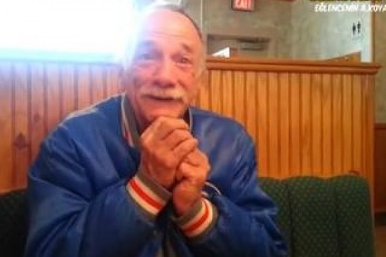 Torunu Olacağını Duyan Adamın Eşsiz Sevinci