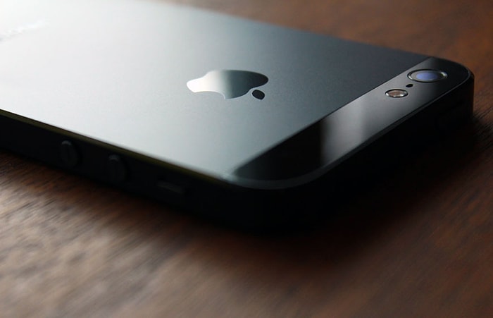 Apple, iPhone 5'i Ücretsiz Tamir Edecek