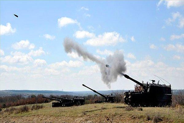 27. Türkiye saldırılar sonucunda  "meşru müdafaa" hakkını kullanarak aynı gün içinde Tel Abyaz ilçesine T-155 Fırtına obüsleri ile topçu ateşi başlattı.