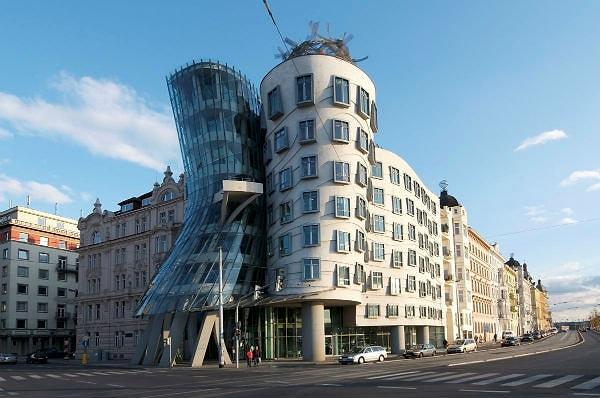 11. Dancing Building – Prag, Çek Cumhuriyeti