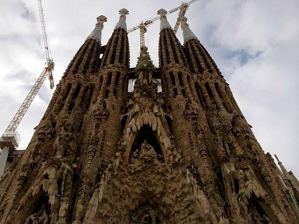 12. Sagrada Familia – Barselona, İspanya