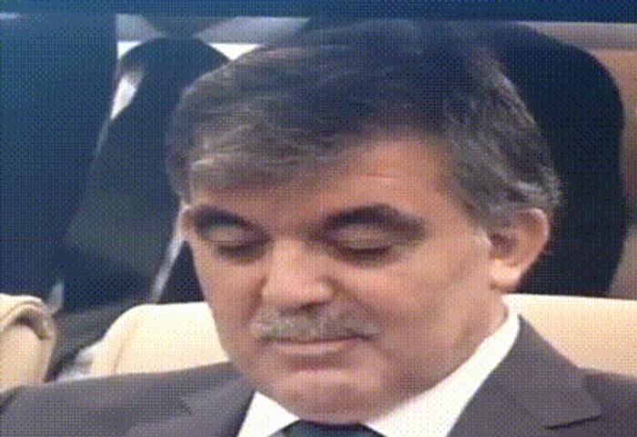 Birbirinden Komik 9 Abdullah Gül’ümseme GIF’i