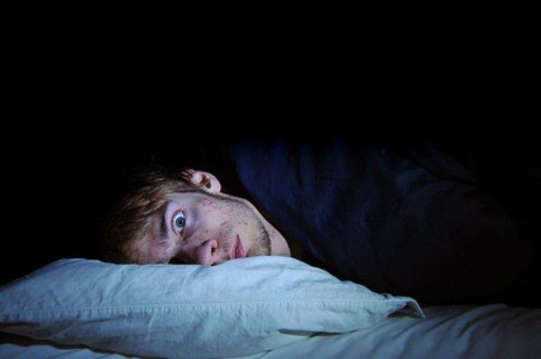 Bilim insanları yeni çalışmalarıyla uykusuzluk ya da fazla uyumanın yan etkilerini gidermenin bir yolunu buldu.