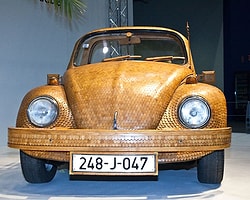 Meşe Ağacından Volkswagen Beetle Üretti