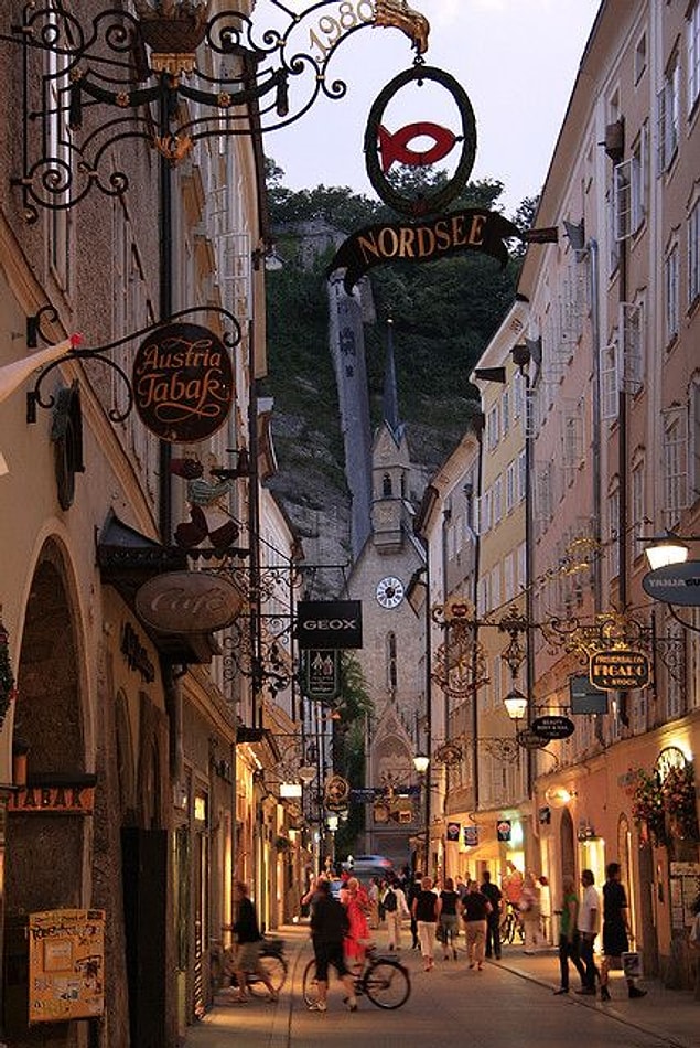 2. Getreidegasse, Salzburg- Austria