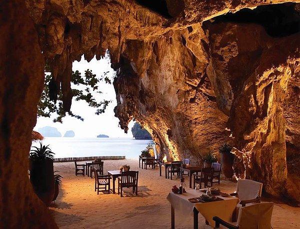 8.Mağara İçi Restaurant-Tayland
