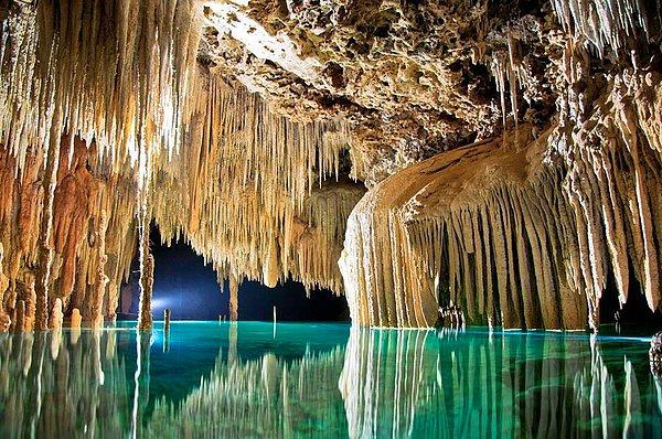 10.Rio Secreto Mağaraları-Meksika
