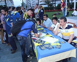 İzmir'de "Adalete Fener Yak"