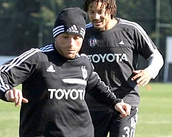 Sezer Öztürk'ün Menajerinden Gökhan Töre Açıklaması !