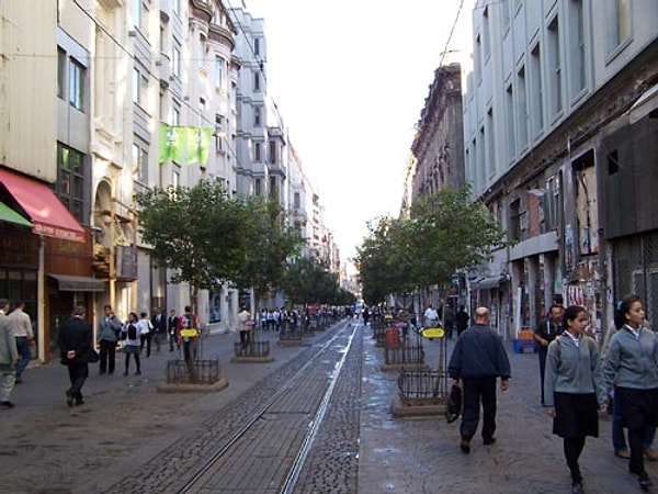 36. İstiklal Caddesi