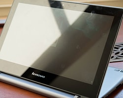 Lenovo'dan İki Yeni Chromebook Geliyor