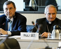Vatikan'da 848 Pedofil Papaz Meslekten Men Edildi