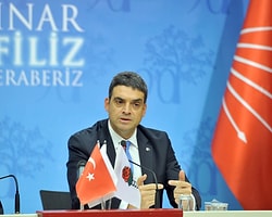 CHP İstanbul Milletvekili Umut Oran, Anayasa Mahkemesi Başkanı Haşim Kılıç’a mektup yazarak, mahkeme önünde başlayan Adalet Nöbeti’ne karşı duyarsız kalınmamasını istedi.