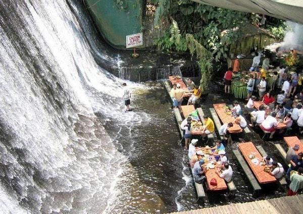 4. Labassin Şelalesi Restoranı, Villa Escudero Resort, Filipinler