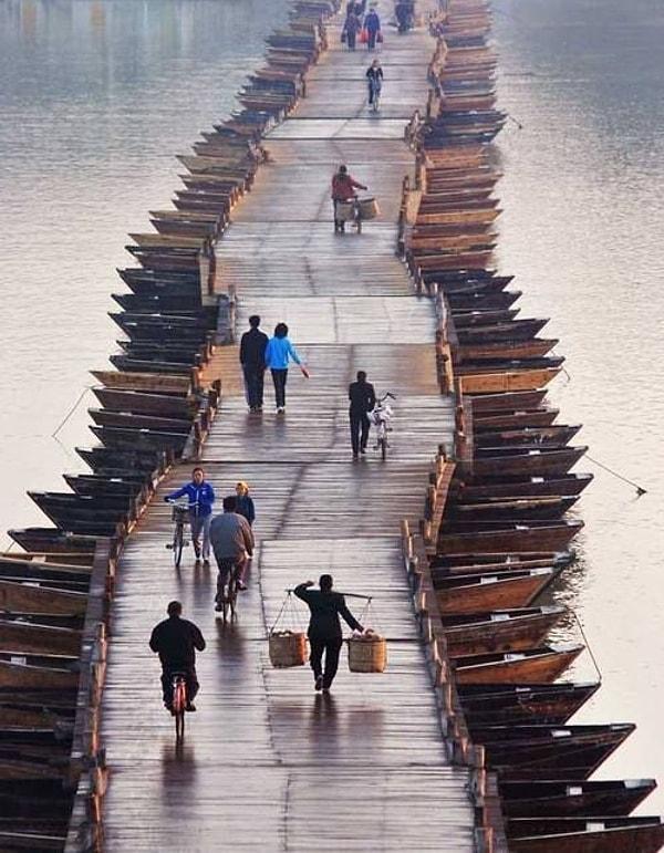 22. Ahşap Kayık Köprüsü, Çin
