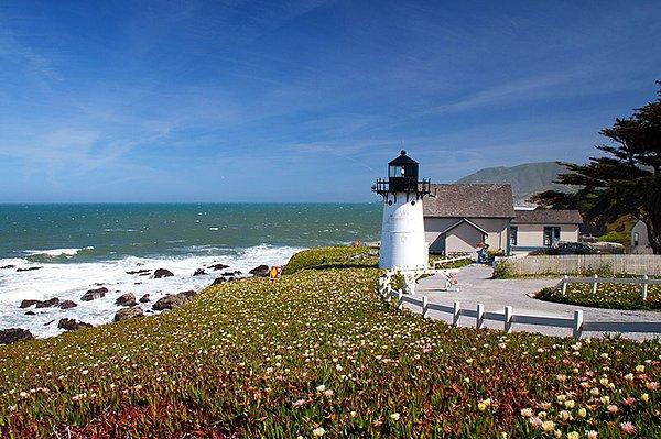 Deniz Feneri Hostel, ABD