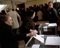 Donetsk'te Halk Referandum İçin Sandık Başında