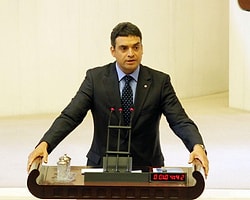 Sabıkalı Da Olsa Aranmıyorsa TBMM'ye Giriş Serbest !