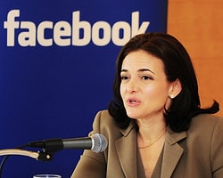 Facebook'un 2 Numarası Servetinin Yarısını Bağışladı
