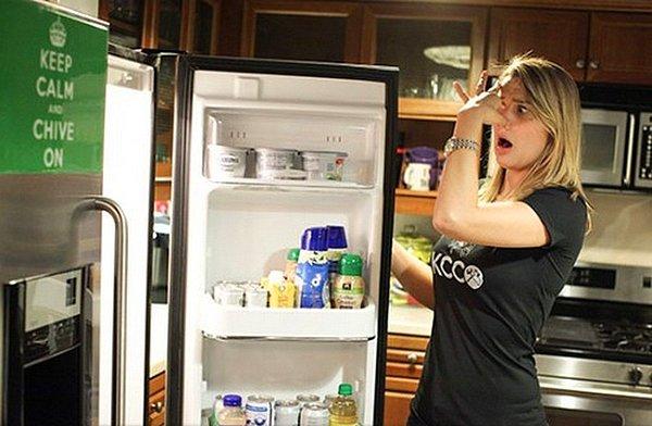 3. Buzdolabınızın içi kokuyor mu?