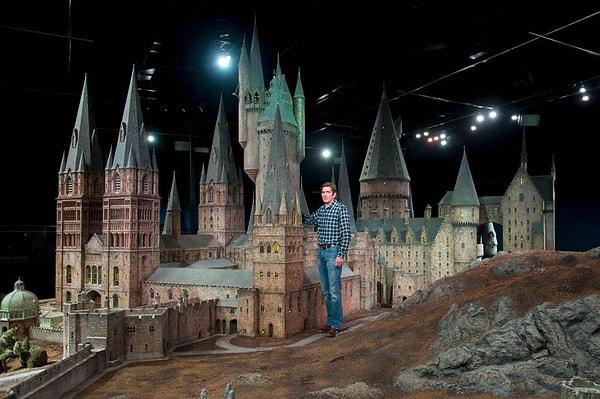 8. Harry Potter filmindeki Hogwart Kalesinin gerçek boyutları