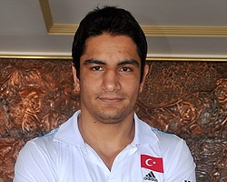 Akgül, "Dünyanın En İyisi"