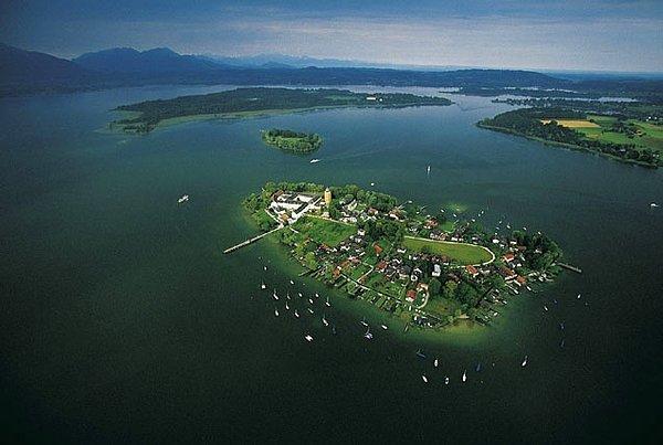 44. Chiemsee Gölünde Fraueninsel Adası, Bavyera, Almanya