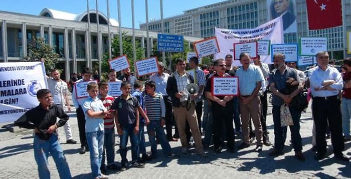 Taşeron İşçilerden İBB Önünde Protesto