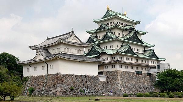 9. NAGOYA KALESİ : Japonya'nın "3 güzel shirosu"ndan biridir ( shiro : japon kalesi ) 16.yy.ın başında inşaa edilmiştir