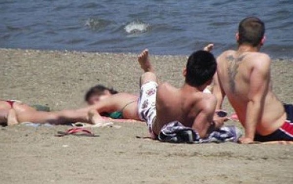 15. Kazımak ister her güzelliği aklına ya gözlerin