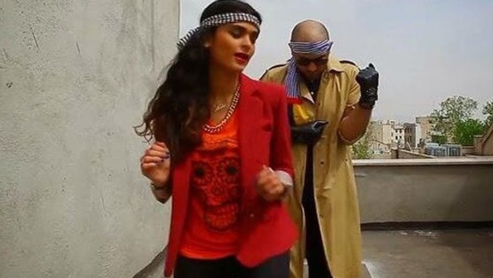 İran'da 'Happy' Klibi Çeken Gençlere Gözaltı!