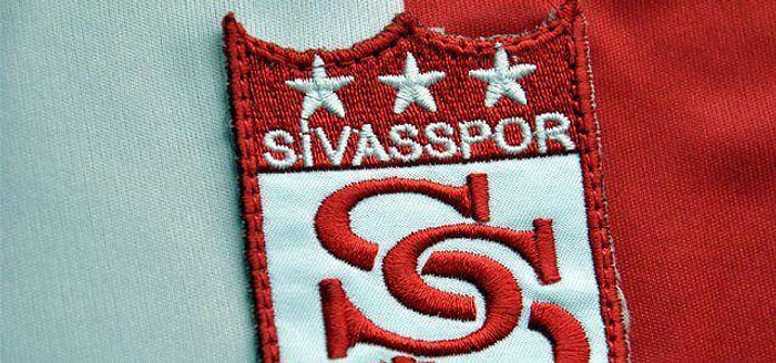 Sivasspor 4 Futbolcuyla Yollarını Ayırdı!