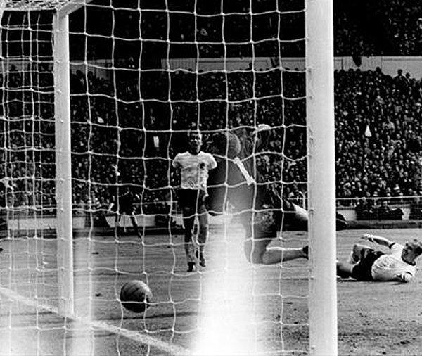 1966  İngiltere 4-2 Batı Almanya