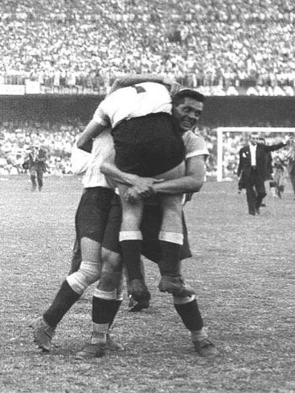 1950 Brezilya 1-2 Uruguay