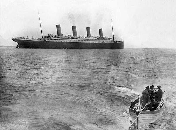 17. 1912 yılında Titanik'in batmadan önceki son fotoğrafı