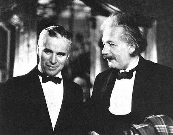 39. Charlie Chaplin ve Albert Einstein