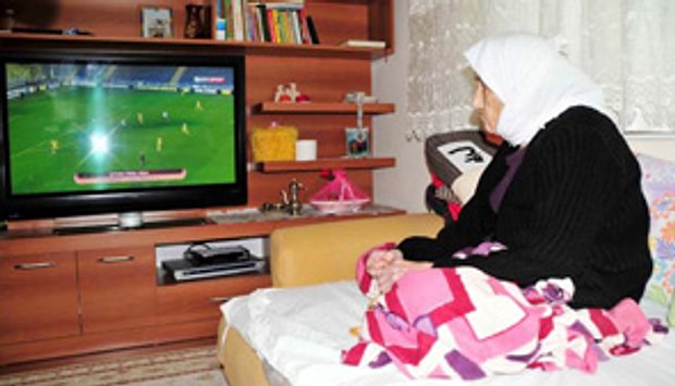 Evde sakin sakin tek başıma