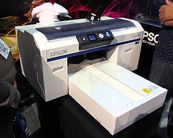 EPSON SureColor F-2000 T-shirt yazıcısı EDP tarafından “En İyi” seçildi