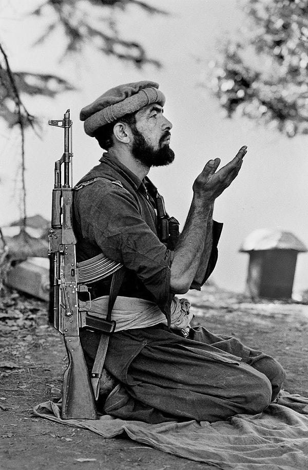 17. ‘Dua eden bir mücahit’, 1980.