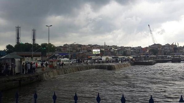 İstanbul'un Yağmurla İmtihanı: İnanamayacağınız Görüntüler