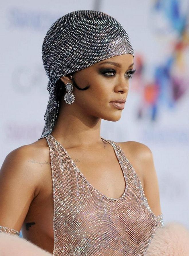 Rihanna'nın Nefes Kesici Son Kıyafetinin 12 Fotoğrafı