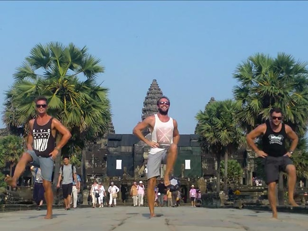 23 Farklı Ülkede İrlanda Dansı Yapan 3 Adam