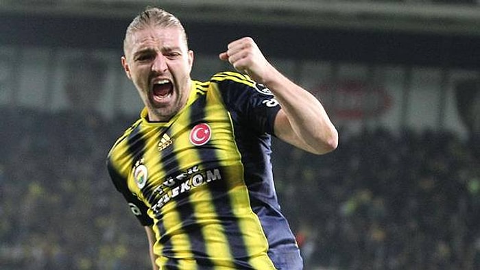 Caner Erkin Fenerbahçe'de Kaldı