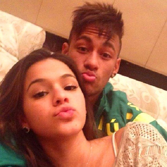 5. Bruna Marquezine - Neymar