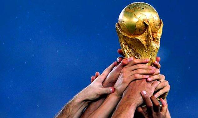 8- 1954 1970 ve son Dünya Kupası 2010  da 4. Oldular dünya kupası tarihinde en başarılı 5. takım durumundalar.(sırasıyla en başarılı takımlar Brezilya, Italya, Almanya, Arjantin, Uruguay)
